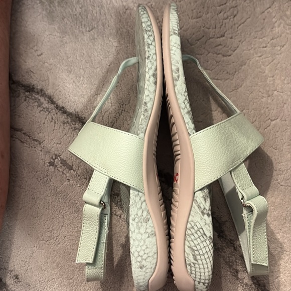 Vionic Sandals - Picture 6 of 12